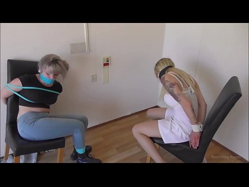 ❤️ Woledzera / womangidwa komanso wotsekeredwa / msungwana wovutika ❤️ zolaula ny.hdporn24.ru ❌